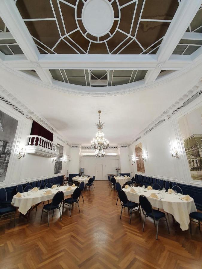 Le Grand Hotel Valenciennes Dış mekan fotoğraf