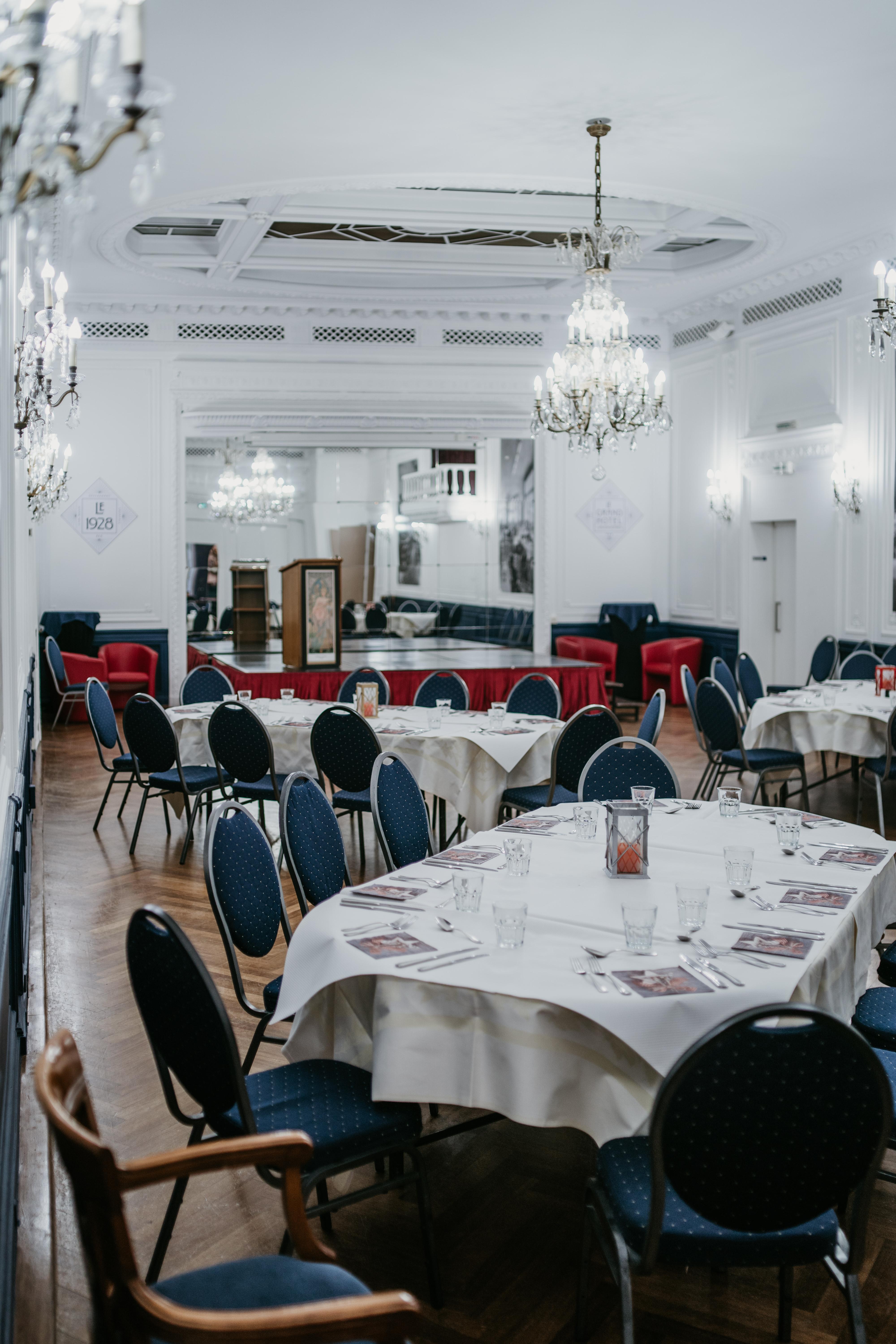 Le Grand Hotel Valenciennes Dış mekan fotoğraf