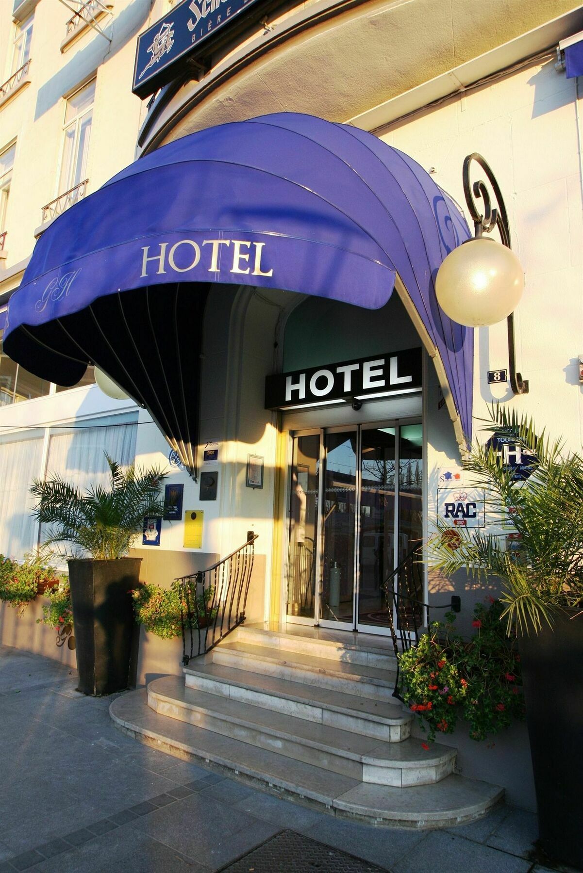 Le Grand Hotel Valenciennes Dış mekan fotoğraf