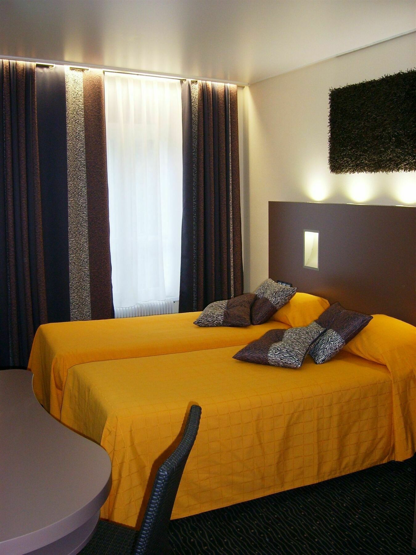 Le Grand Hotel Valenciennes Dış mekan fotoğraf